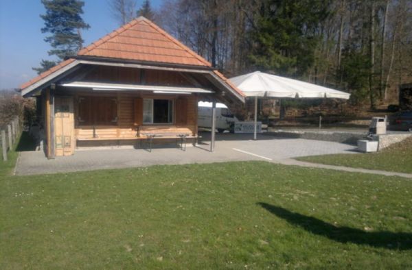 Hornusserhaus / Vereinslokal (beheizbar) in Messen