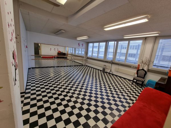 Tanzsaal/Sportsaal mit Spiegel zur Vermietung in Cham in Cham