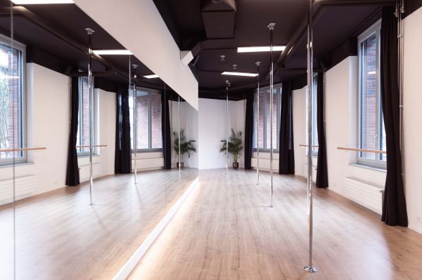 Raum für Bewegung/Sport/Therapie zentral in Oerlikon in Zürich