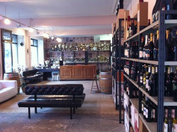 Pokallounge mit Weinbar in Zürich