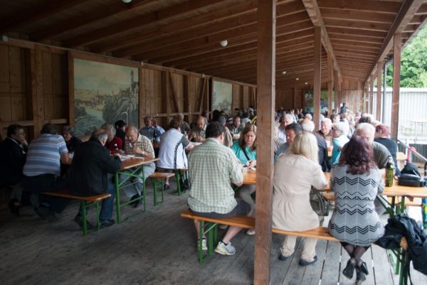 Pontonierdepot Baden, Terrasse in Baden