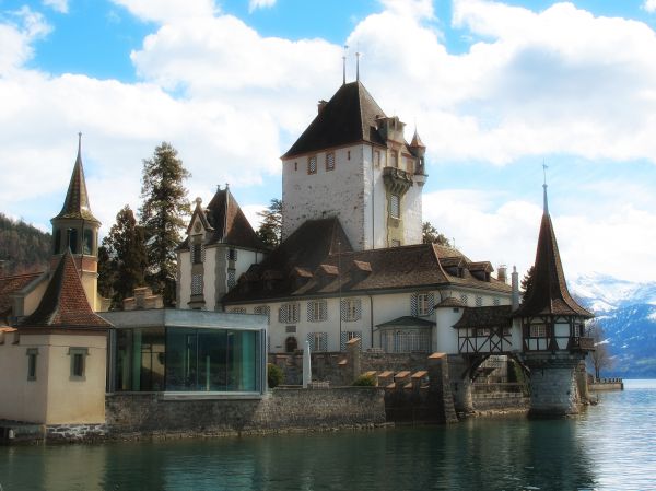 Schloss Oberhofen in Oberhofen am Thunersee