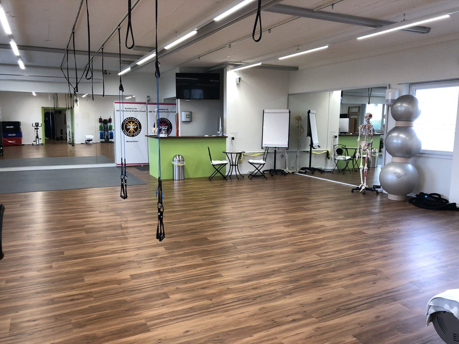 TRAININGSRAUM ZU VERMIETEN, weiteres Bild