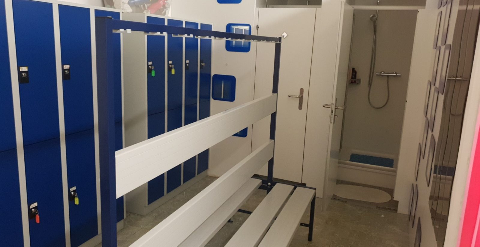 Voll ausgestattetes Sportstudio zum Vermieten, weiteres Bild