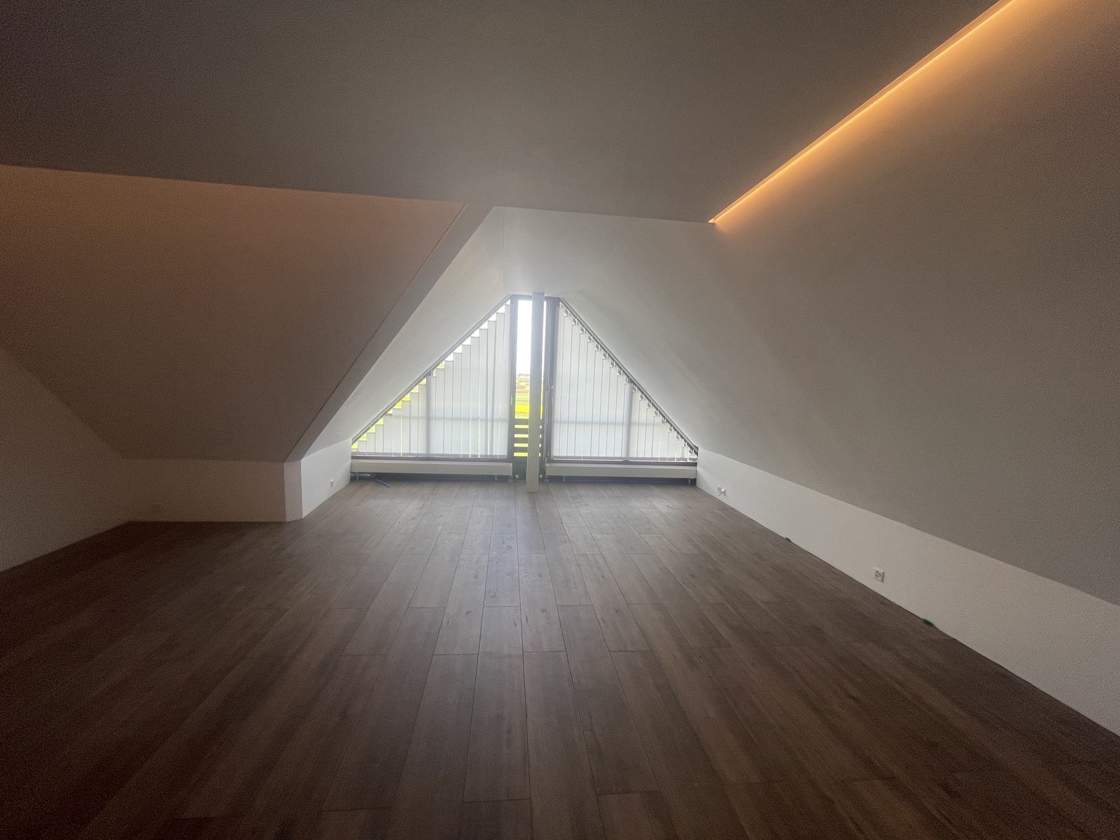 Büro / Hobbyraum für KMU, weiteres Bild