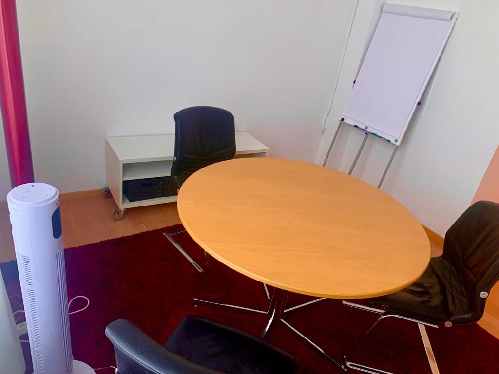 Kleines Besprechungszimmer, weiteres Bild