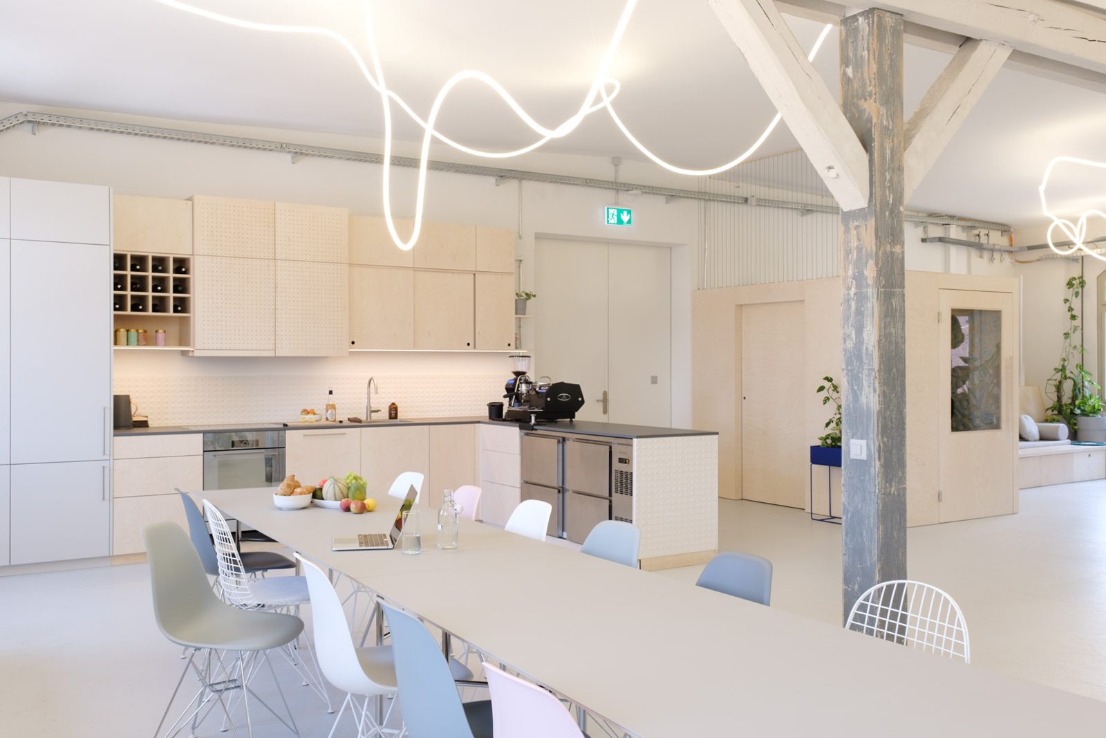 Workshop Location und Meetingraum in Zürcher Designagentur, weiteres Bild