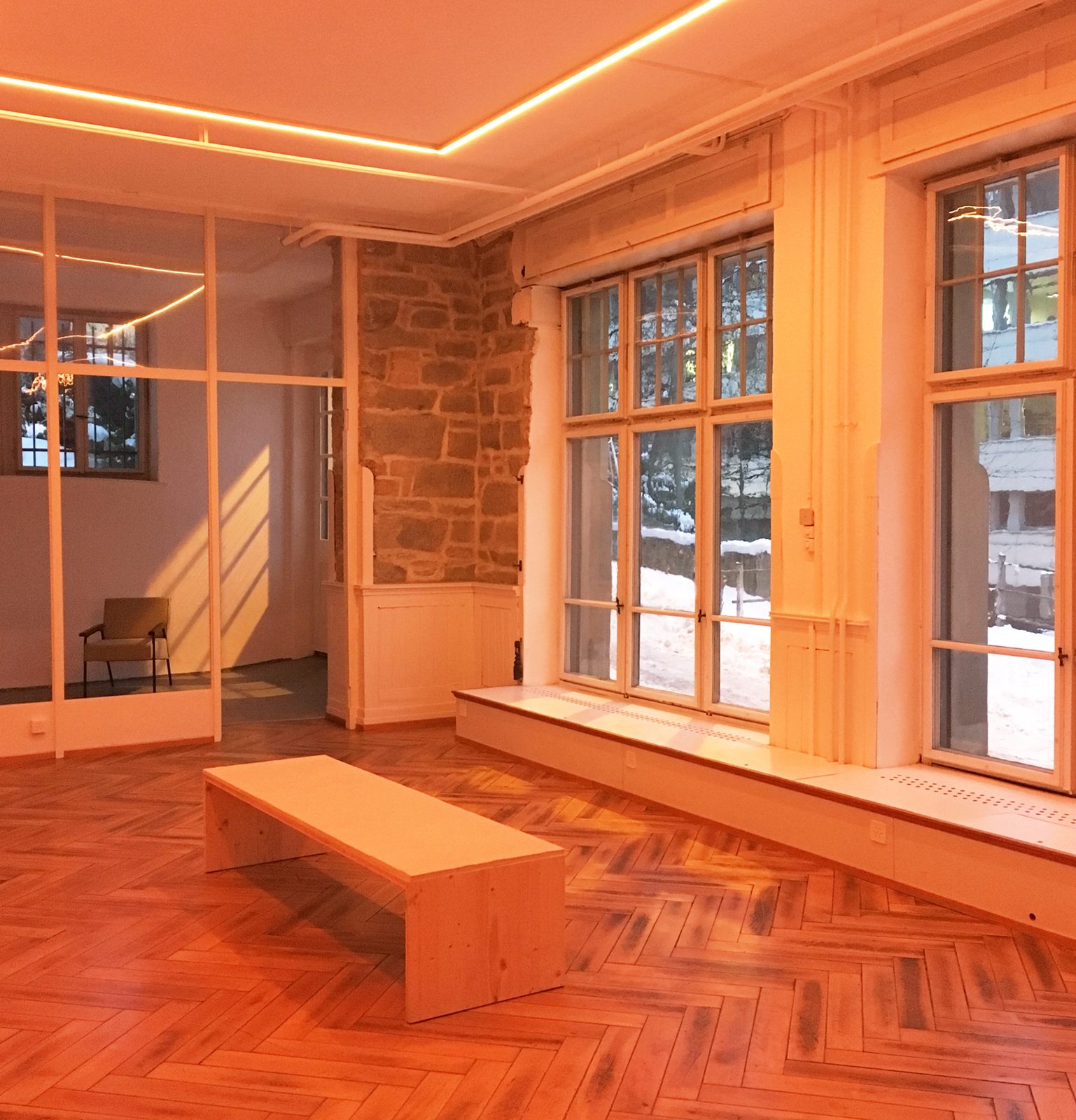 ABSOLUTE EMPTY SPACE for your Workshop, Band, Dancing, Yoga, Meditation, Session, Creativity, Events, Get-Together, Just Beeing, weiteres Bild