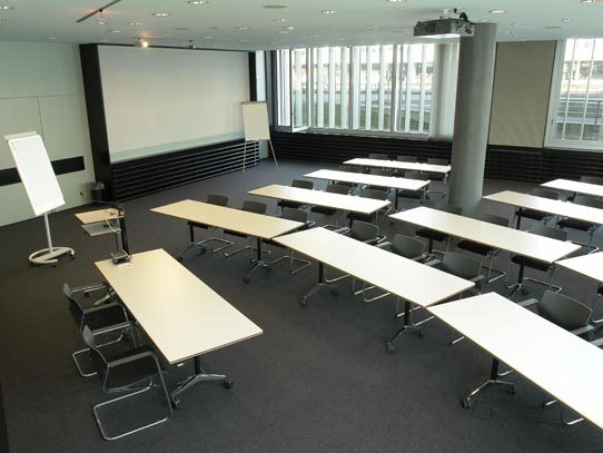 Auditorium A1 M.O.V.E - Optimal für geschäftliche Events, weiteres Bild