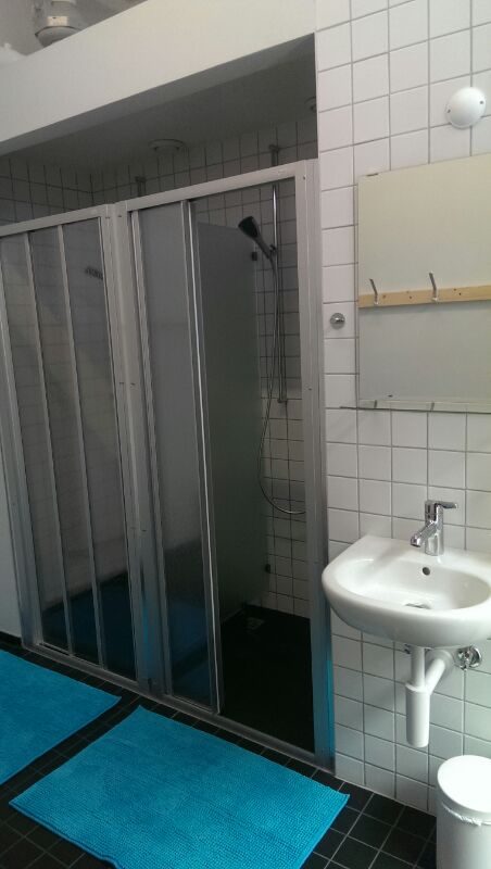 grosser, heller Fitnessraum, weiteres Bild