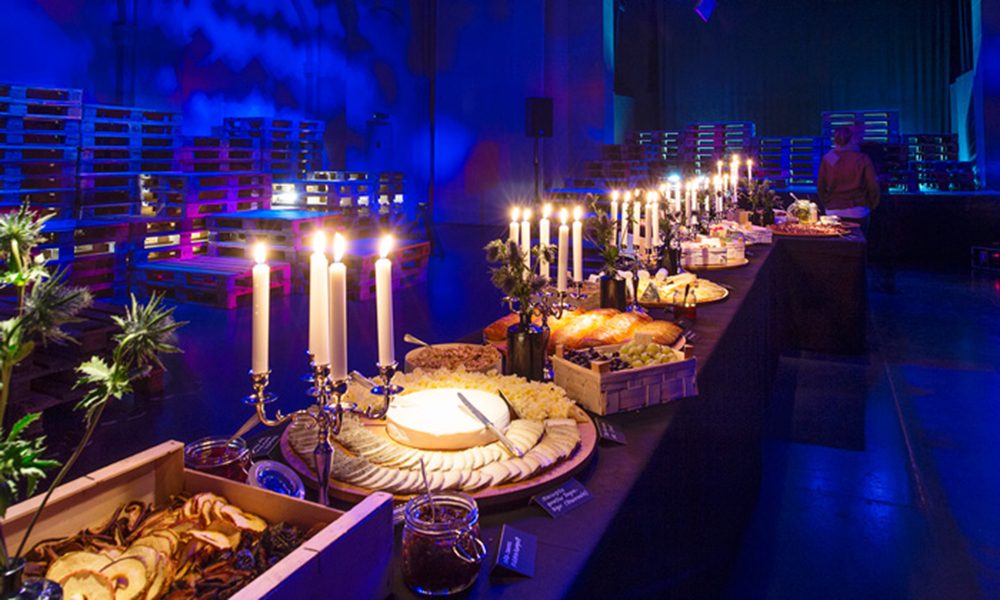 Kulturmarkt: Theatersaal und Restaurant, weiteres Bild