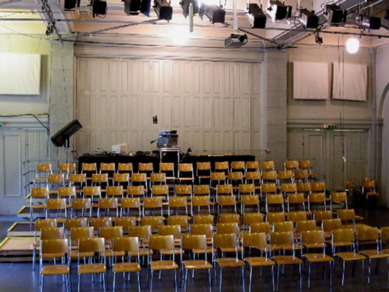 Kulturmarkt: Theatersaal und Restaurant, weiteres Bild