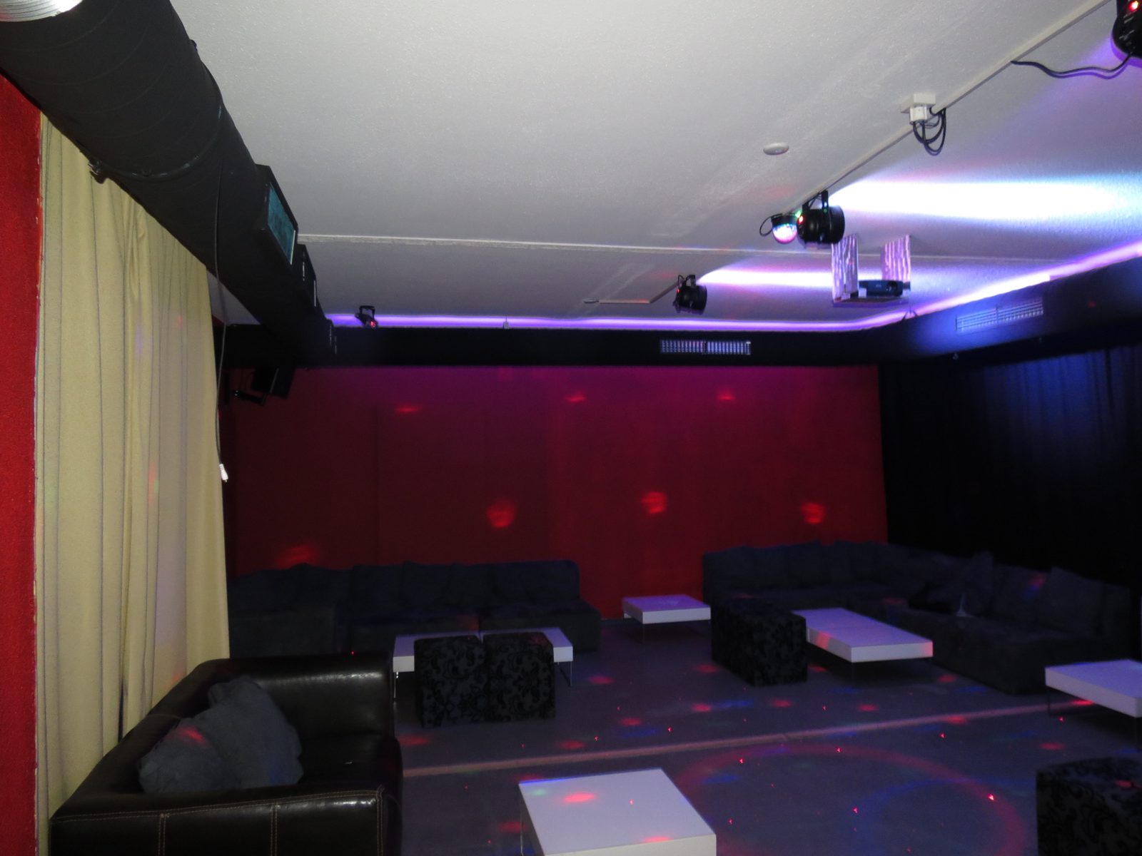 Grosser Lounge zur Vermietung, weiteres Bild