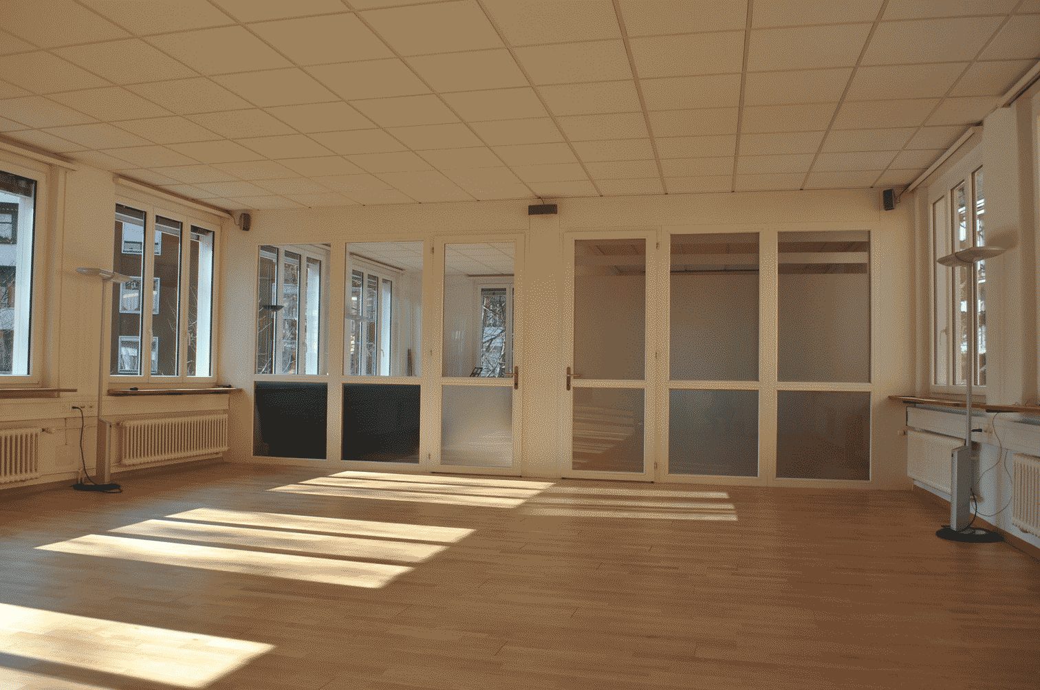 Saal in Ateliergemeinschaft, weiteres Bild